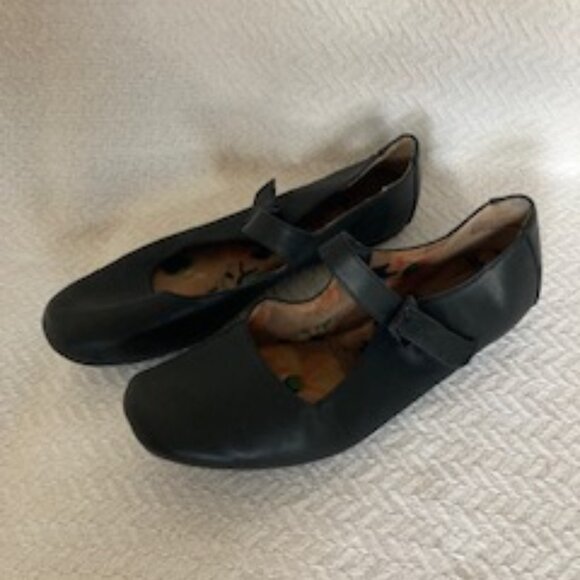 boc Women's Pippa Mary Jane Ballet Flat - Picture 1 of 3
